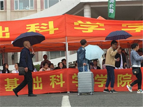 镜头2.jpg 镜头2.jpg